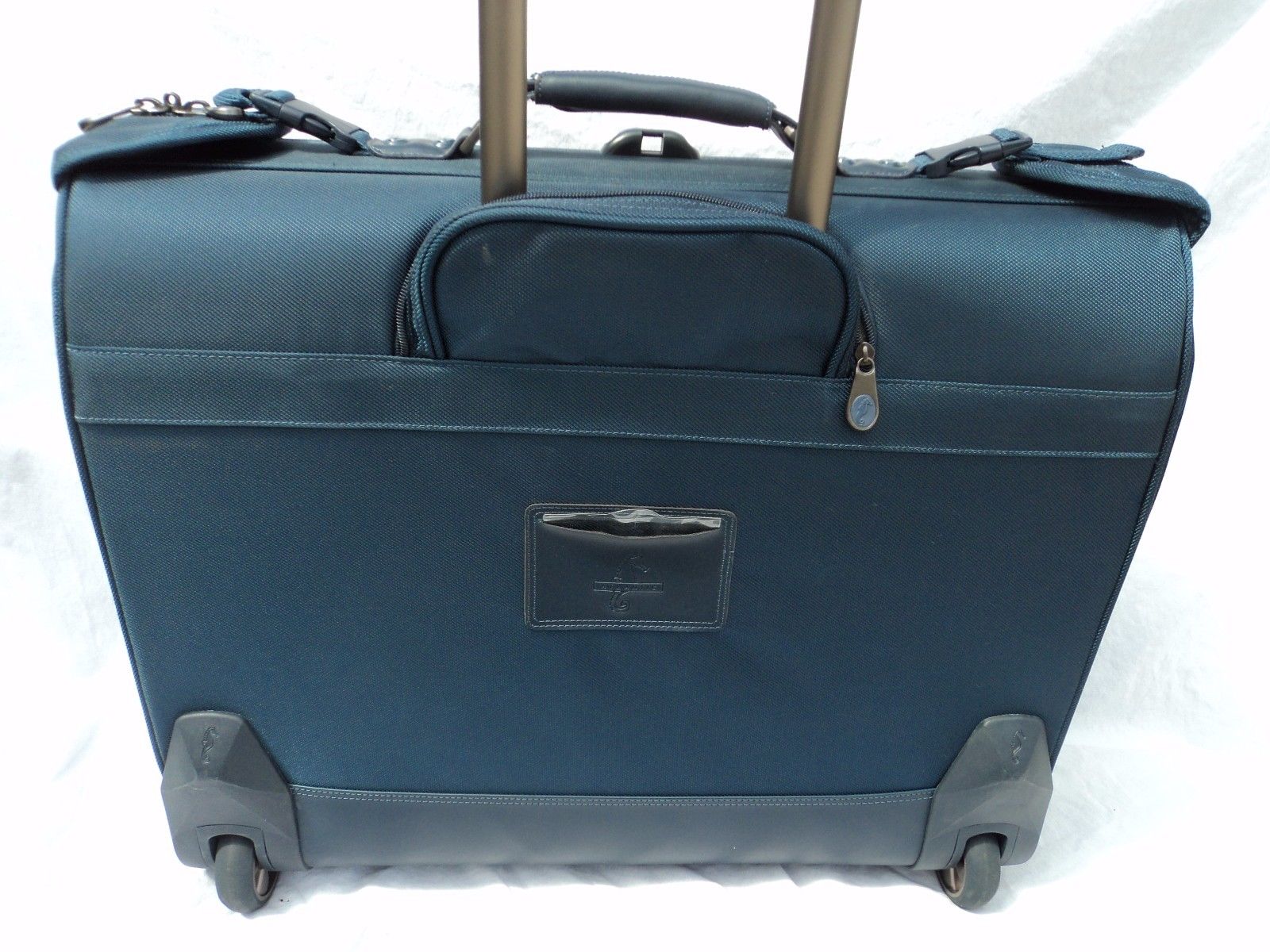 Atlantic 3540742 Navy Wheeled Carry-On Garment Bag | Gene&#39;s Luggage